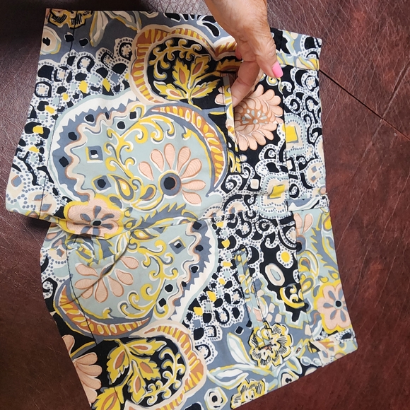 LOFT Multicolor Abstract Patterned Fabric - Picture 2 of 4